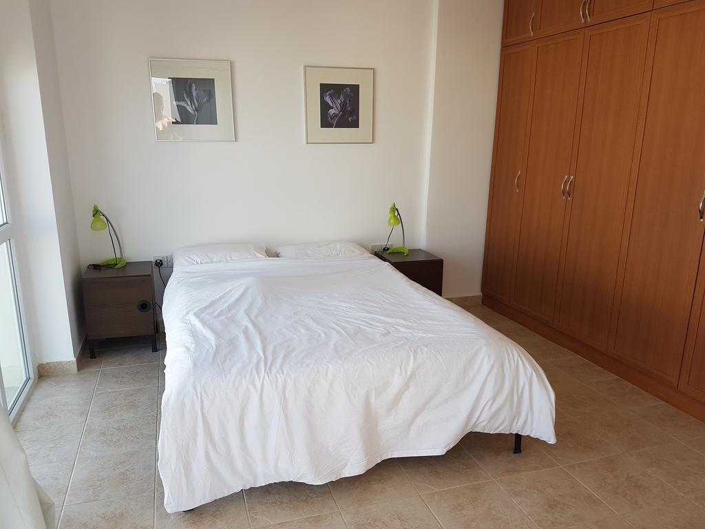 Aphrodite Beachfront Penthouse Apartment Ghaziveran エクステリア 写真